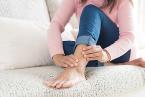 What Causes a Swollen Ankle?